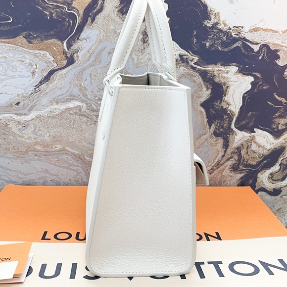 Louis Vuitton Lockme PM Soft White Calfskin Leather Tote - Picture 7 of 12